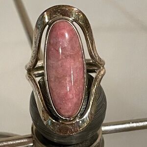 Sterling pink agate ring